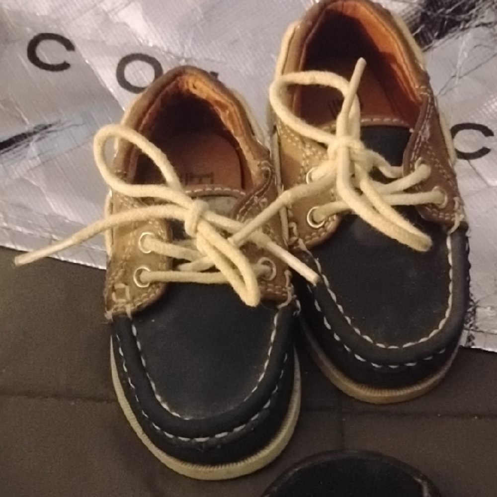 RW&CO. Kids Moccasins in Brown and Black